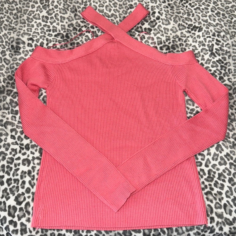 NWOT Limelush Coral Open Shoulder Ribbed Sweater
